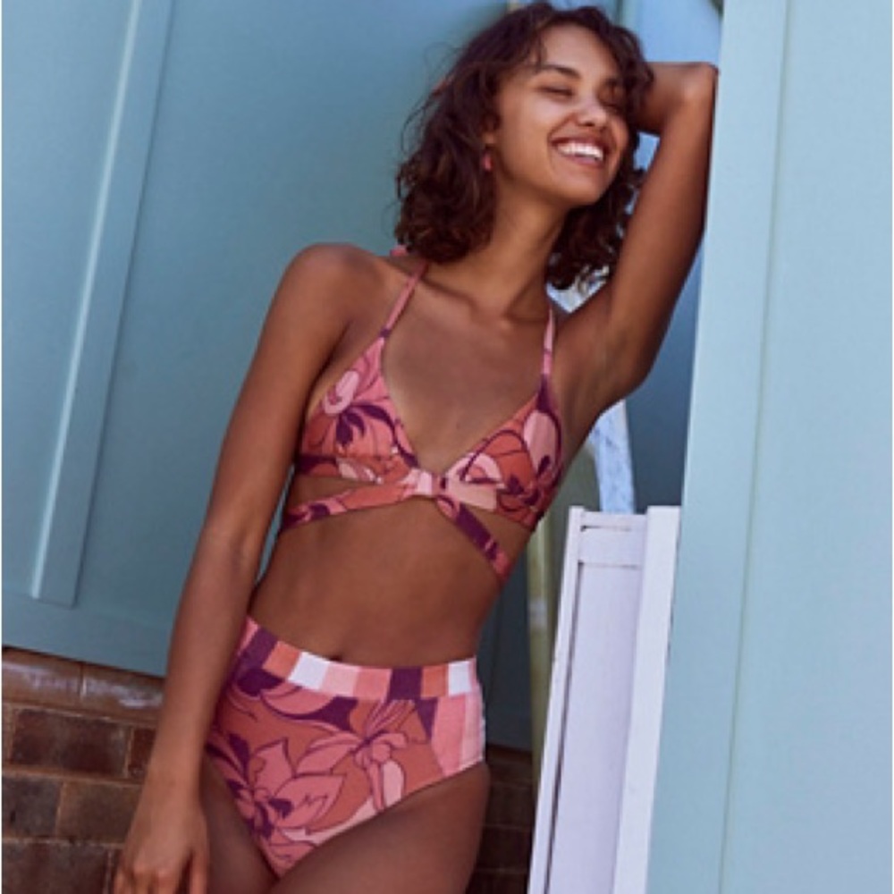 NWOT Free People X Boamar Cosmopolitan Bikini Bottom Size Medium Z68